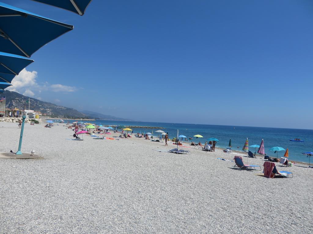 Appartement Le Valmont Menton Exteriör bild