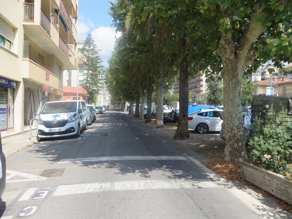 Appartement Le Valmont Menton Exteriör bild